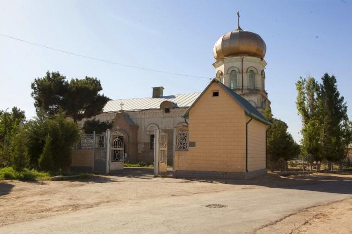 Церковь деревянная православная в Термезе